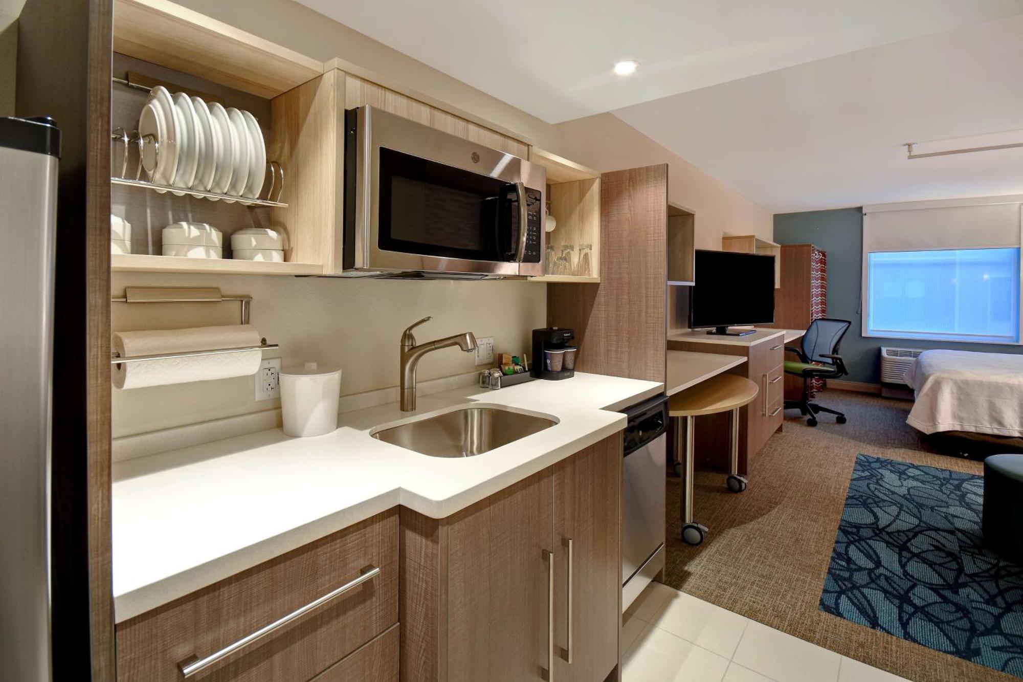 Home2 Suites By Hilton Boston South Bay Bagian luar foto