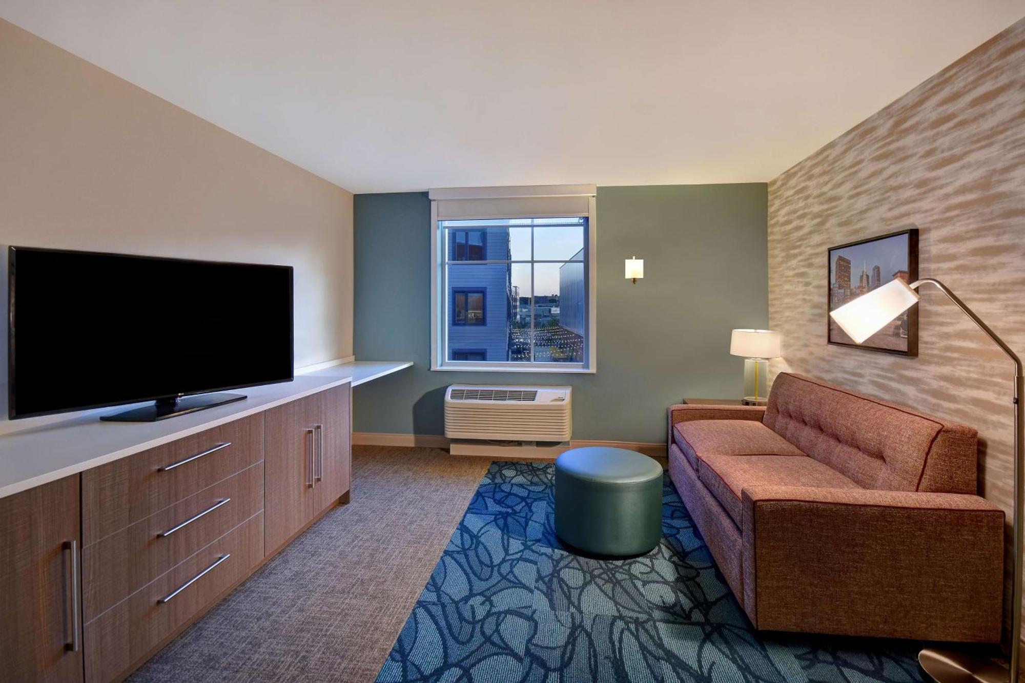 Home2 Suites By Hilton Boston South Bay Bagian luar foto