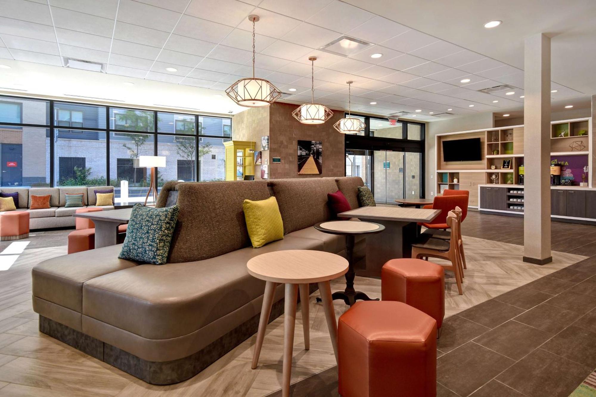 Home2 Suites By Hilton Boston South Bay Bagian luar foto